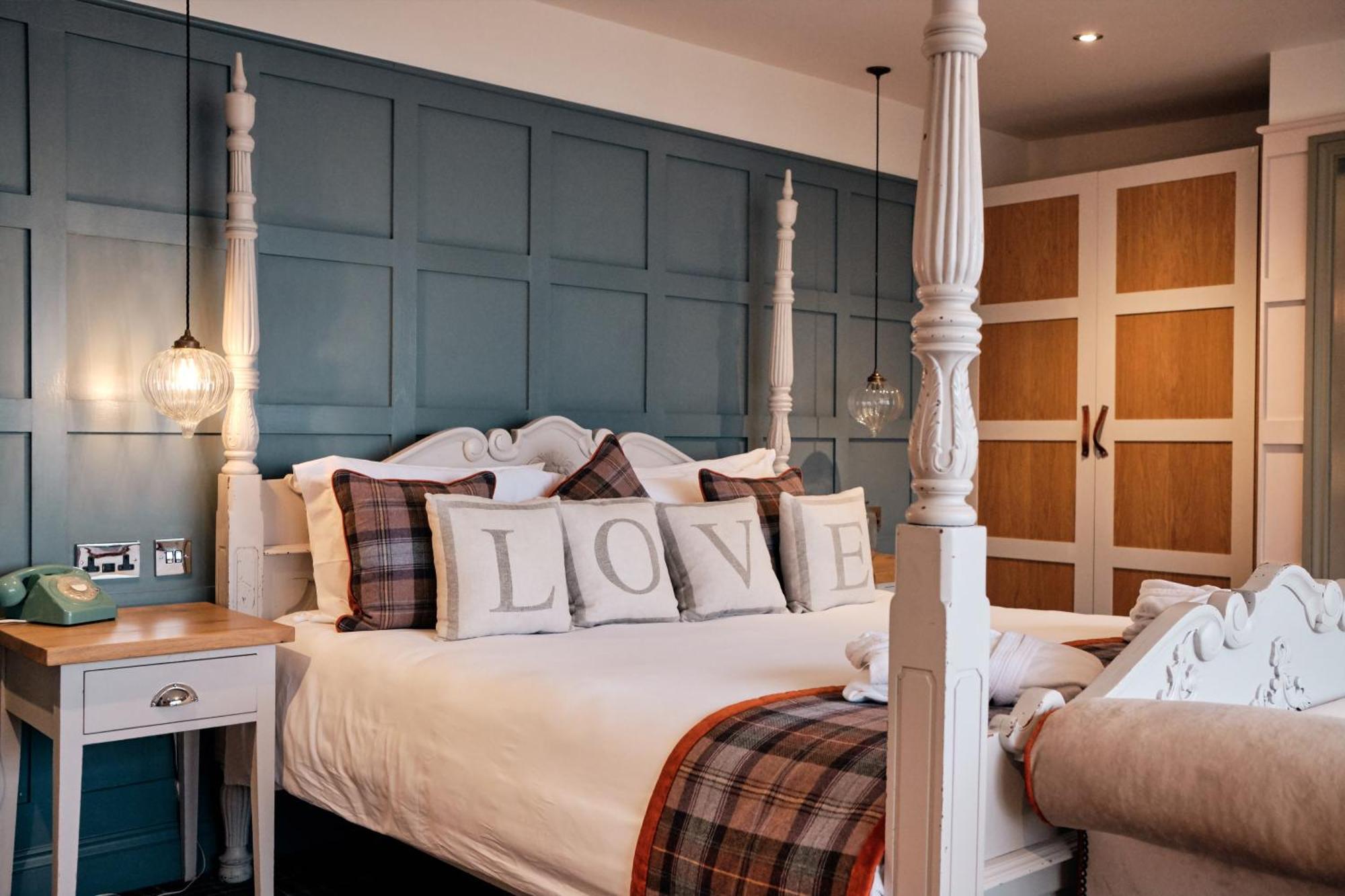 Old Court House Inn St Aubin ภายนอก รูปภาพ