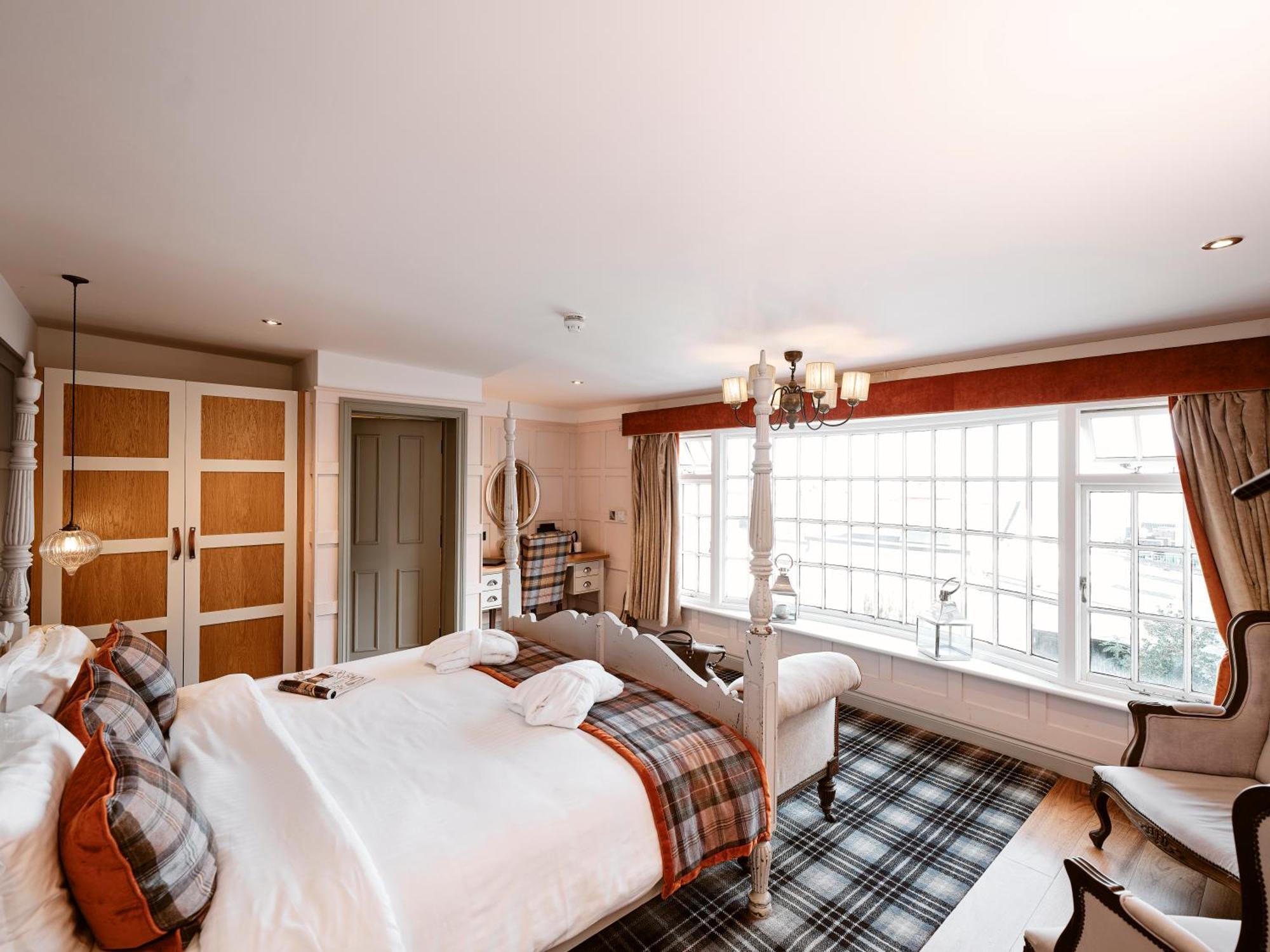 Old Court House Inn St Aubin ภายนอก รูปภาพ