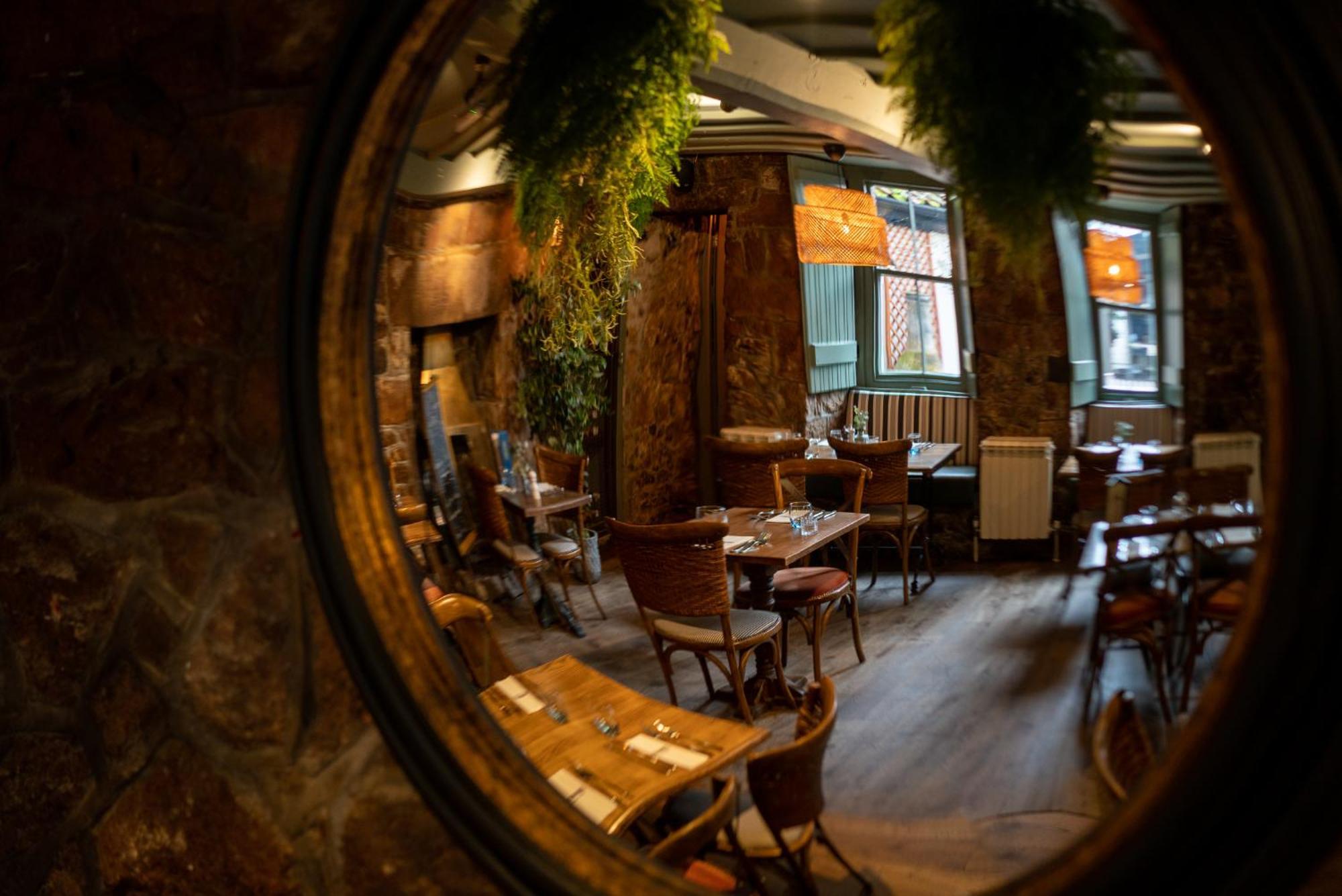 Old Court House Inn St Aubin ภายนอก รูปภาพ